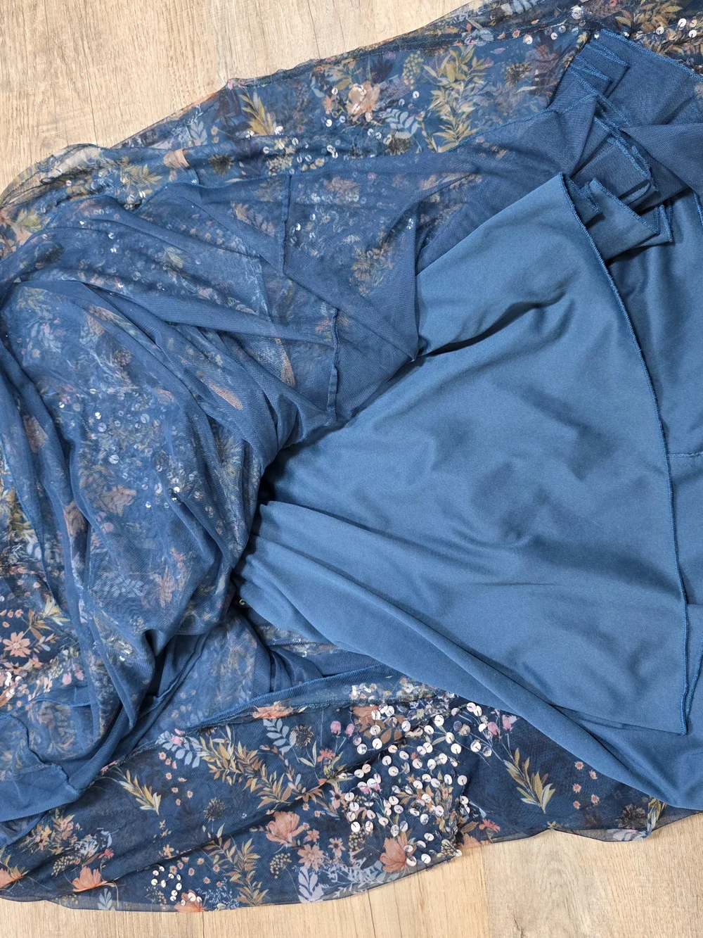 LEENA FOR MAC DUGGAL BLUE FLORAL GOWN SIZE 8 MSRP $598